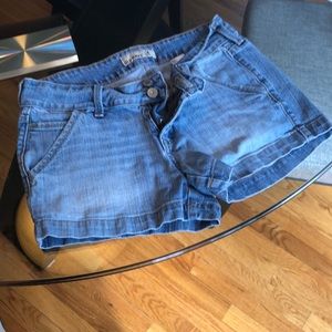 Old Navy Sz 4 denim shorts